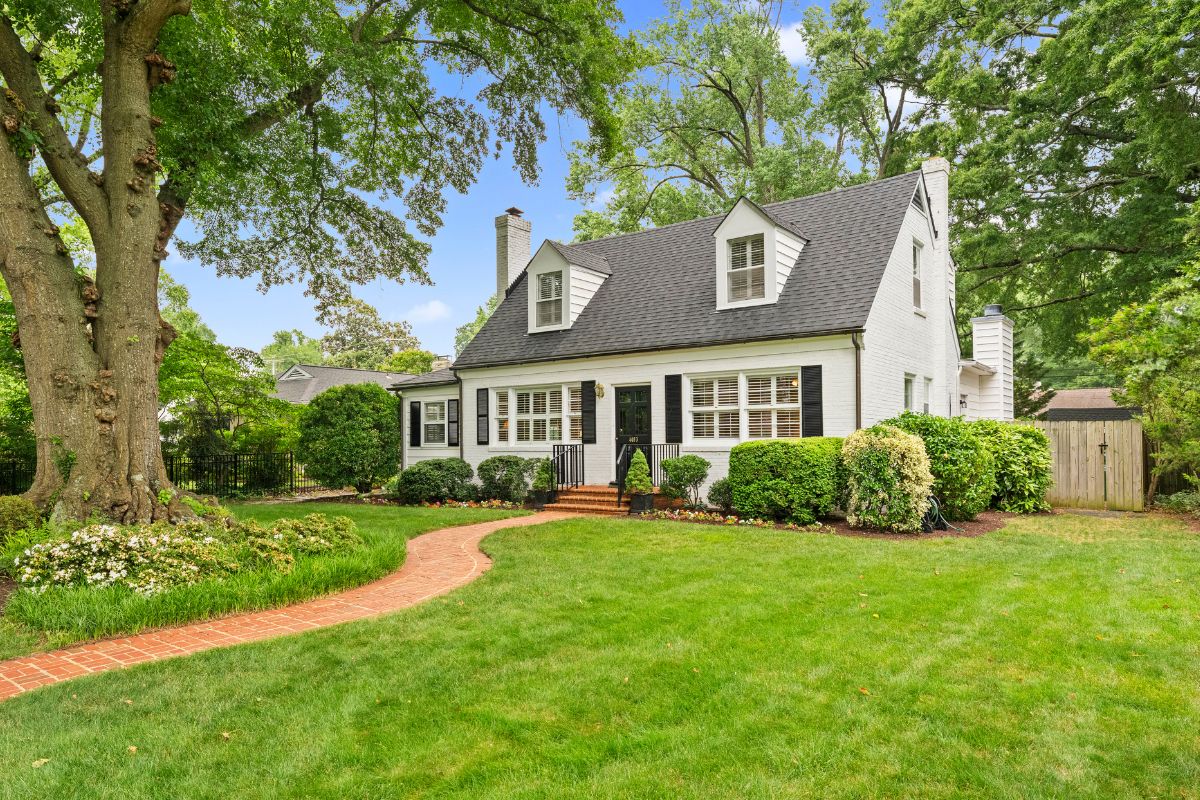 Should I sell my house in the summer